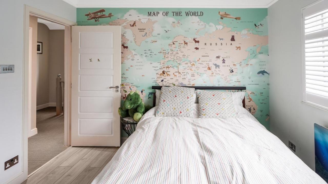 Cosy Luxurious Family Home Londres Extérieur photo